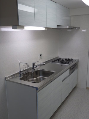 長年使っていたキッチンをピカピカに！クリナップ ラクエラにお取替え